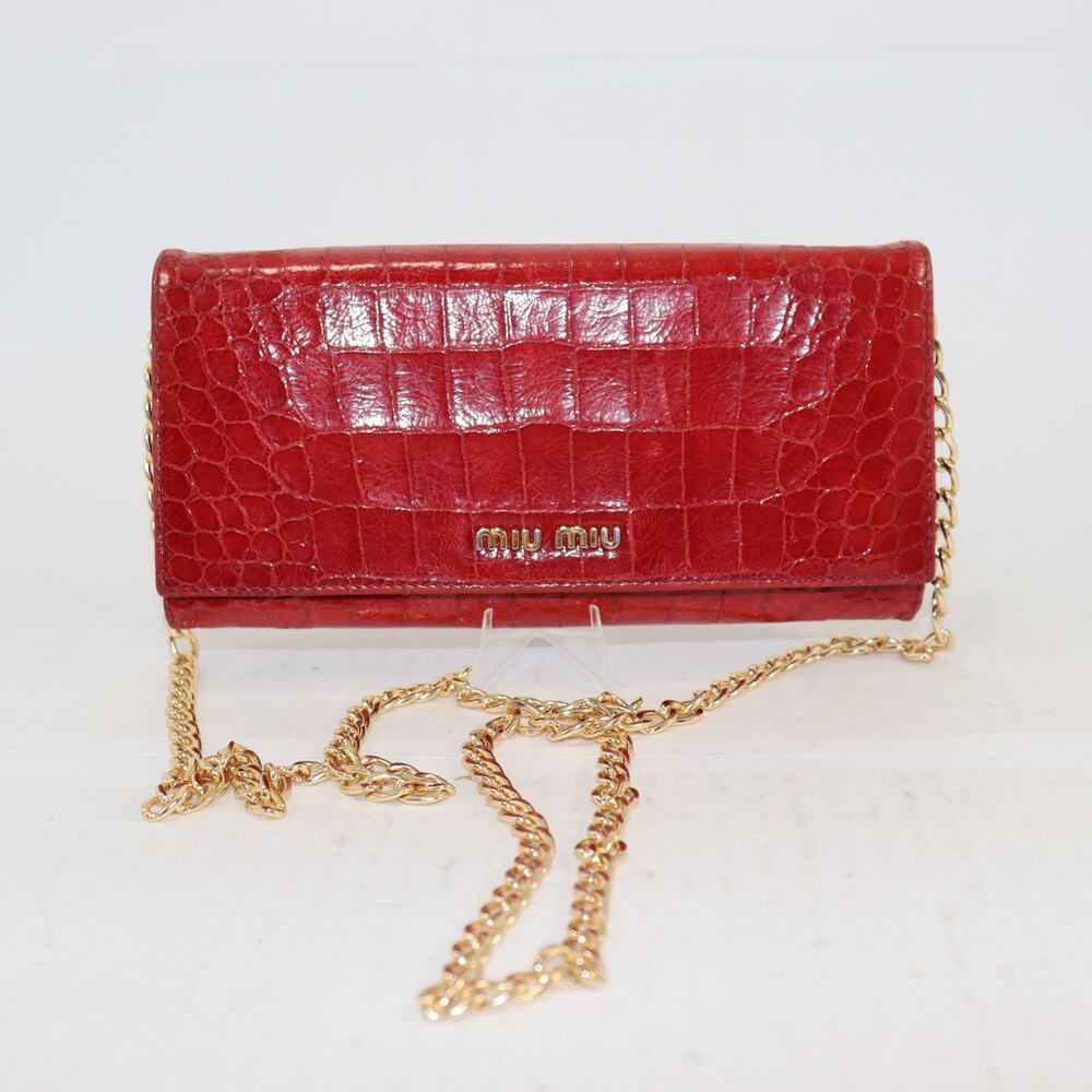 Miu Miu Red Croc Embossed Leather Wallet Clutch Gold Logo Chain Strap‎